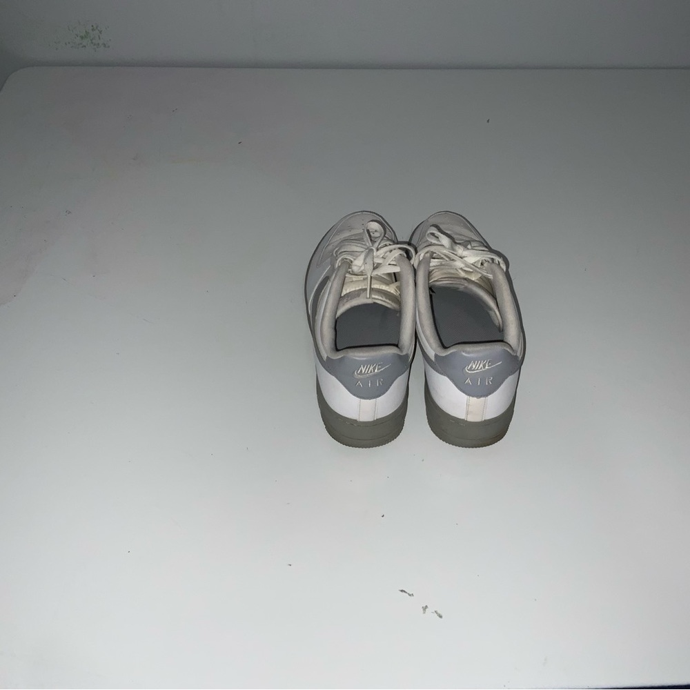 Nike White and Gray Athletic Shoes - Picture 4 of 6